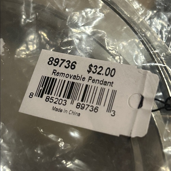 STUNNING Elegant Silver and Black Pendant Necklace - Picture 5 of 5